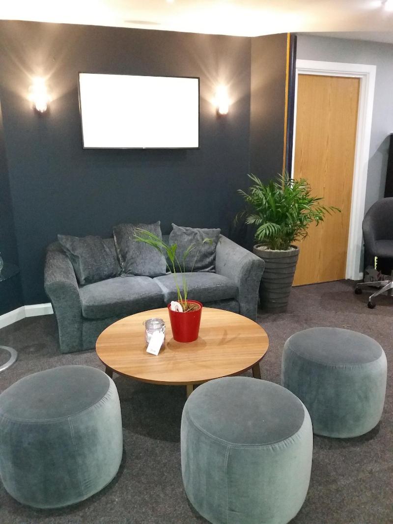 Garner Hotel Chesterfield North By IHG - Lobi