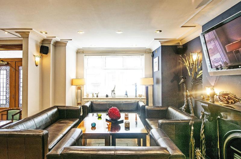 Dovedale Hotel and Restaurant - Bar