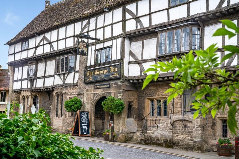 The George Inn - Genel