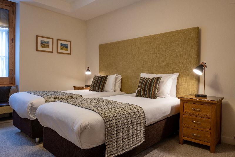 Inverness City Suites - Oda