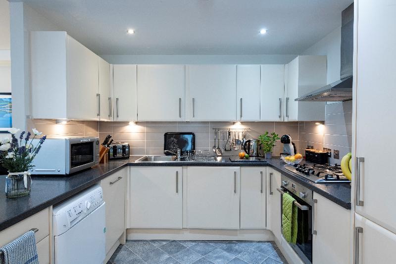 Inverness City Suites - Oda