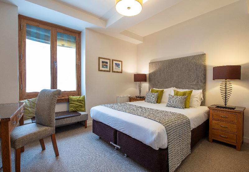 Inverness City Suites - Oda
