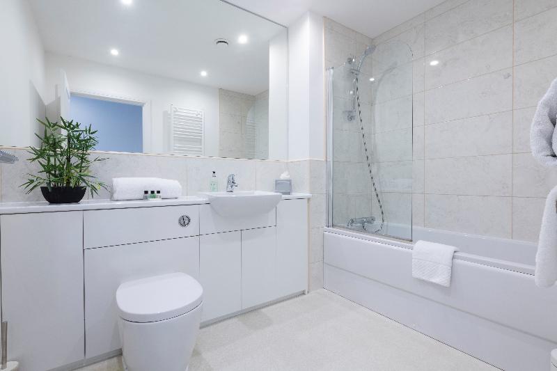 Inverness City Suites - Oda