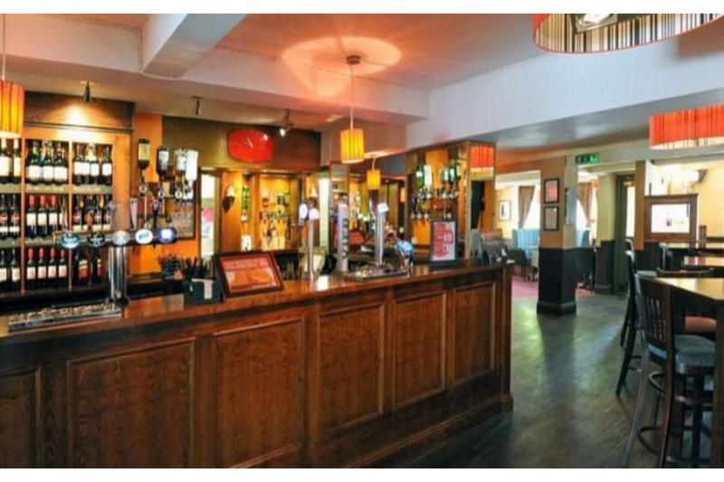 Premier Inn Haydock Park/M6 J23 - Bar