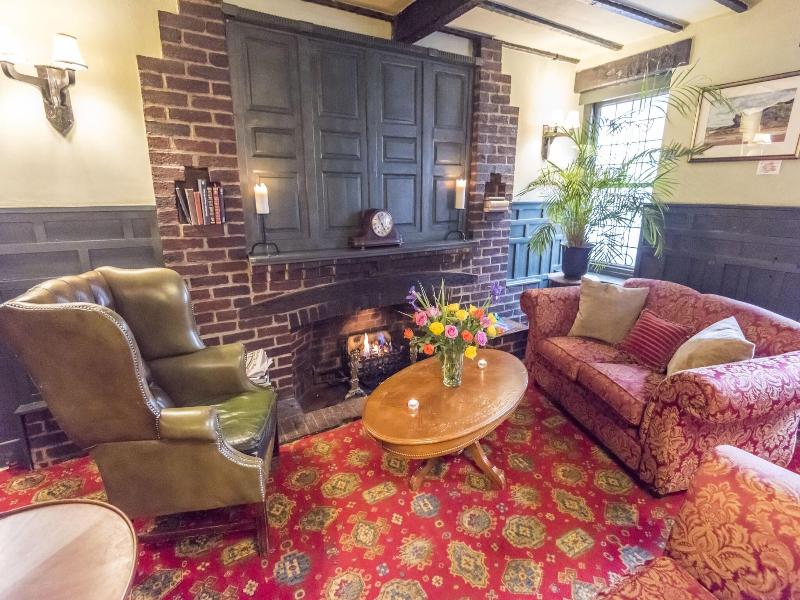 Castle Hotel - Lobi