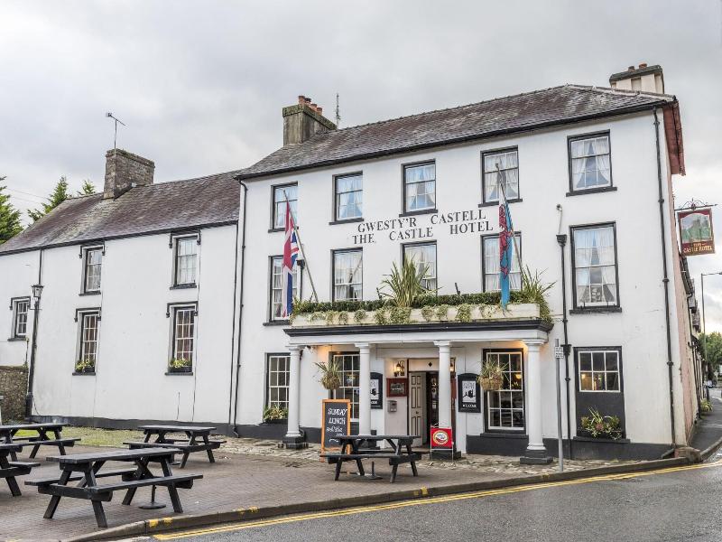 Castle Hotel - Genel