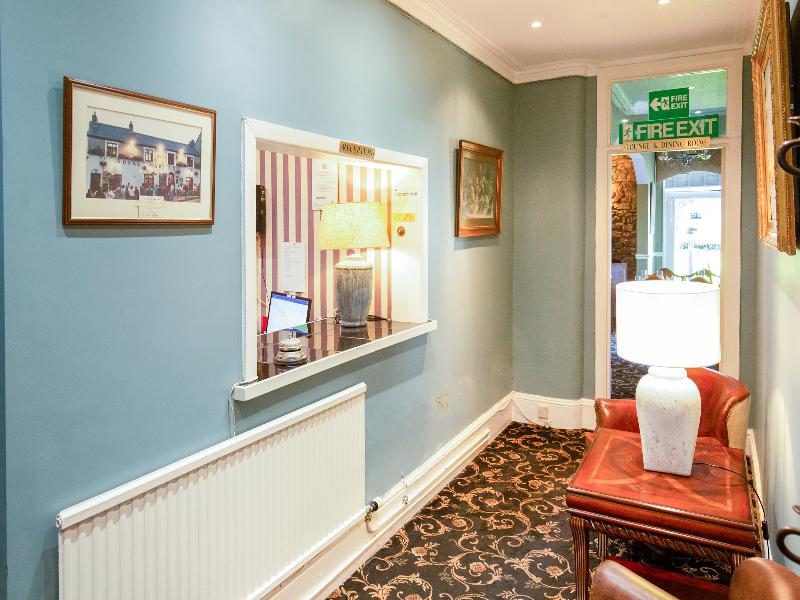 Lamphey Hall Hotel - Lobi