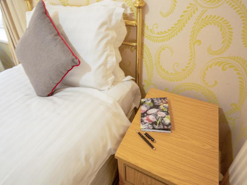 Lamphey Hall Hotel - Oda