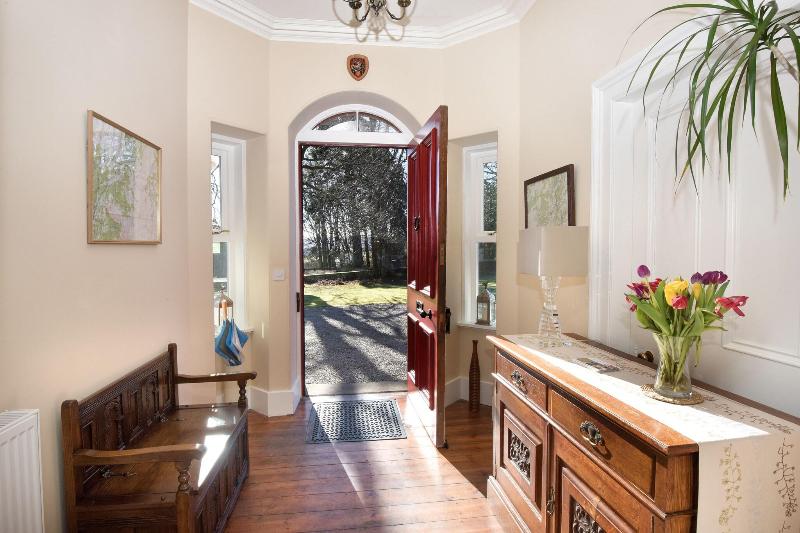 Cardhu Country House - Lobi