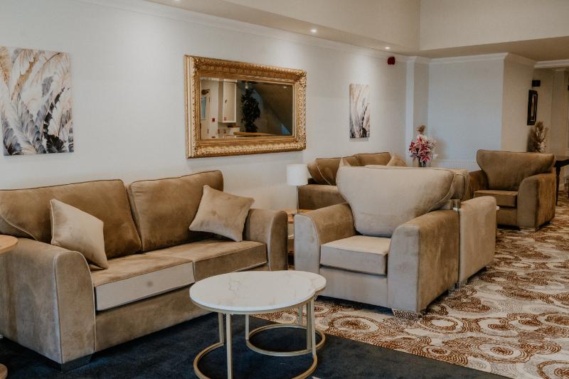 Prince of Wales Hotel - Lobi