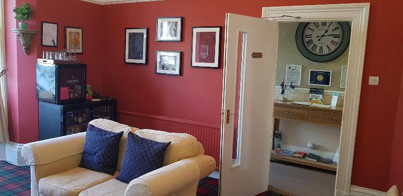 The Braemar - Bar