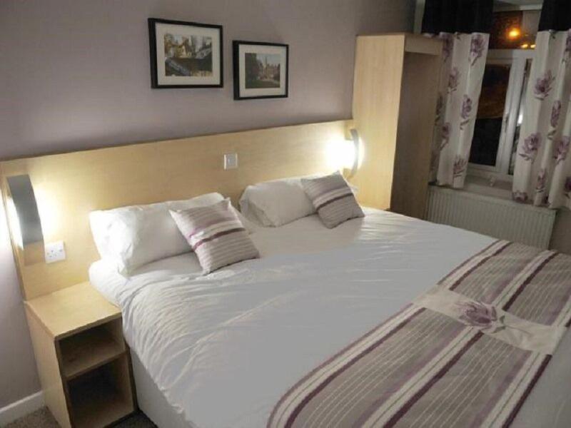 The Royal George Hotel - Oda
