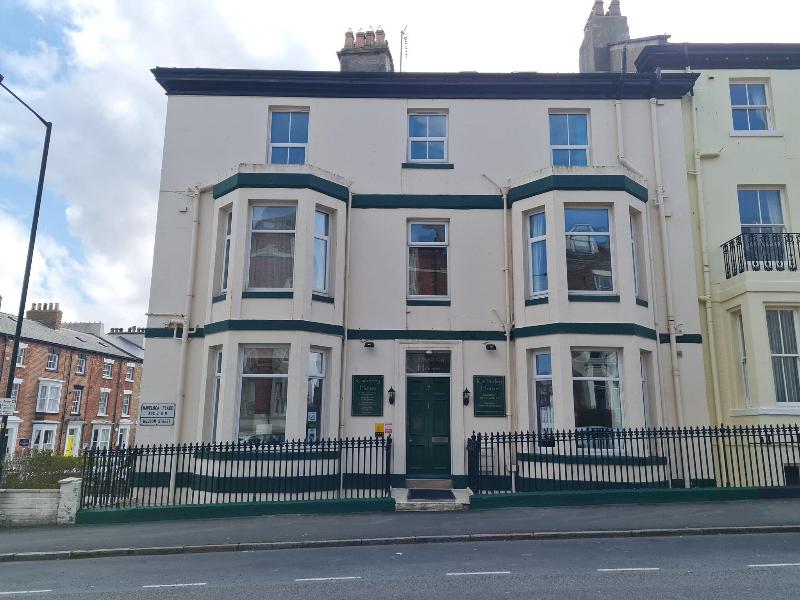 Kimberley House - Genel