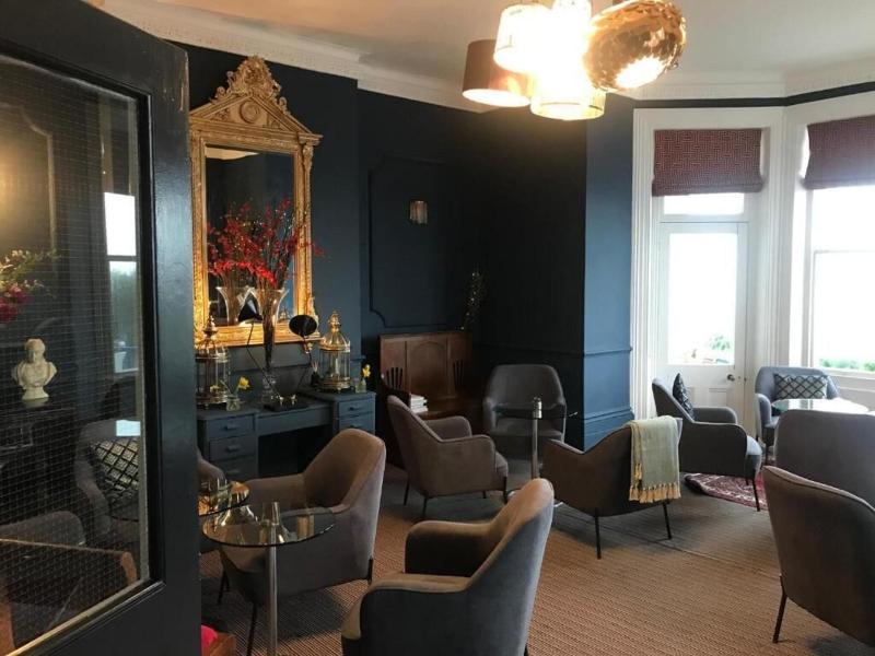 West Rocks Townhouse - Lobi