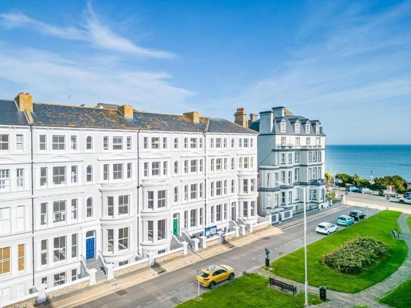 West Rocks Townhouse - Genel