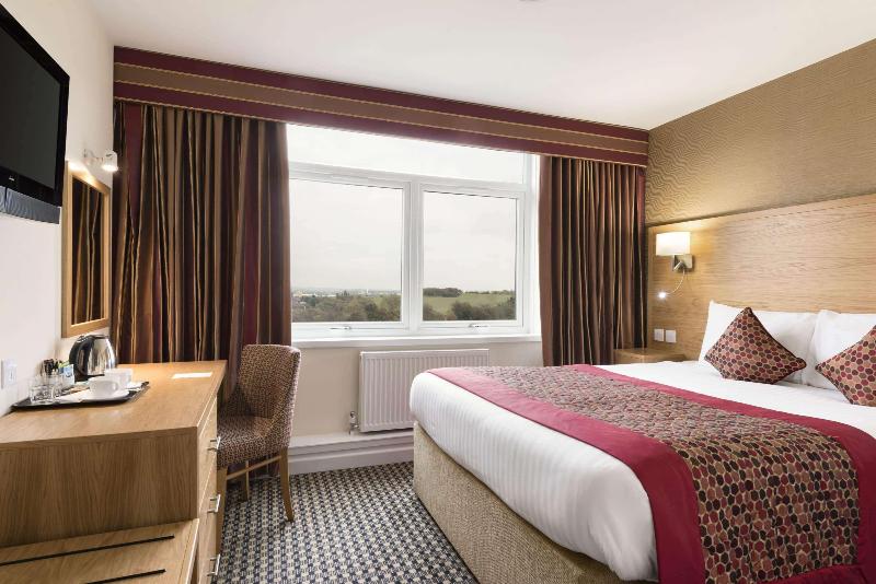 Ramada Resort by Wyndham Park Hall Wolverhampton - Oda