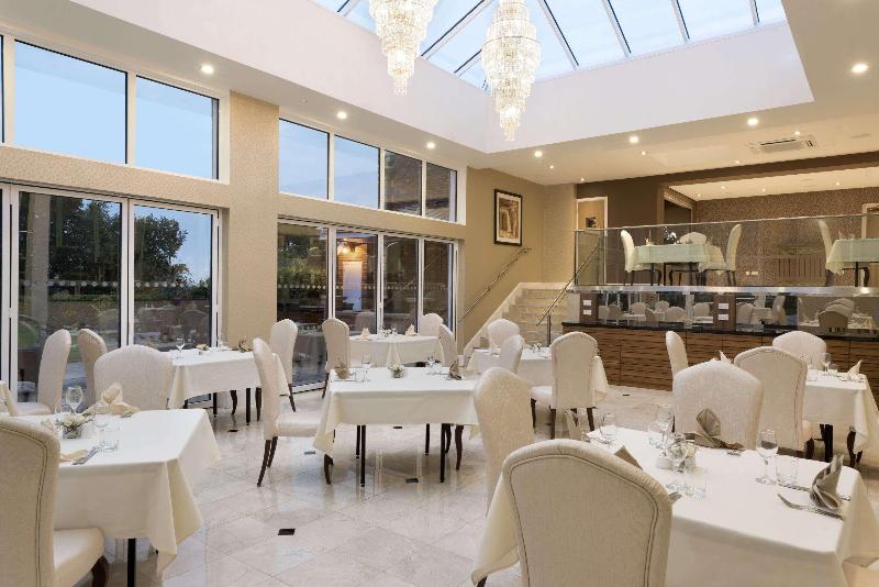 Ramada Resort by Wyndham Park Hall Wolverhampton - Restoran