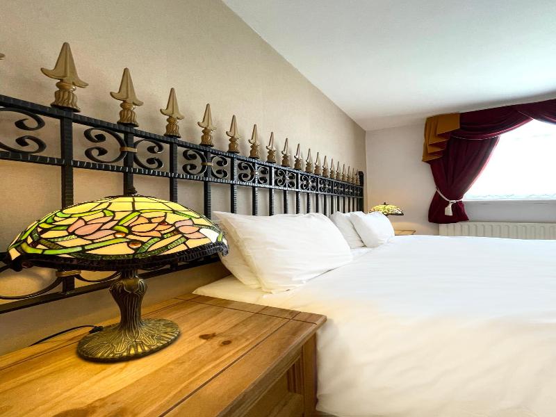 The Dukes Folly Hotel - Genel