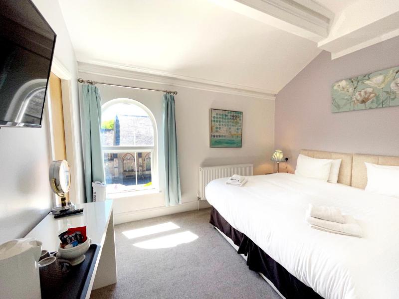 The Dukes Folly Hotel - Oda