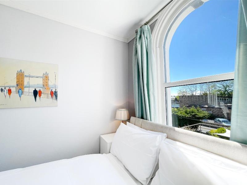 The Dukes Folly Hotel - Oda