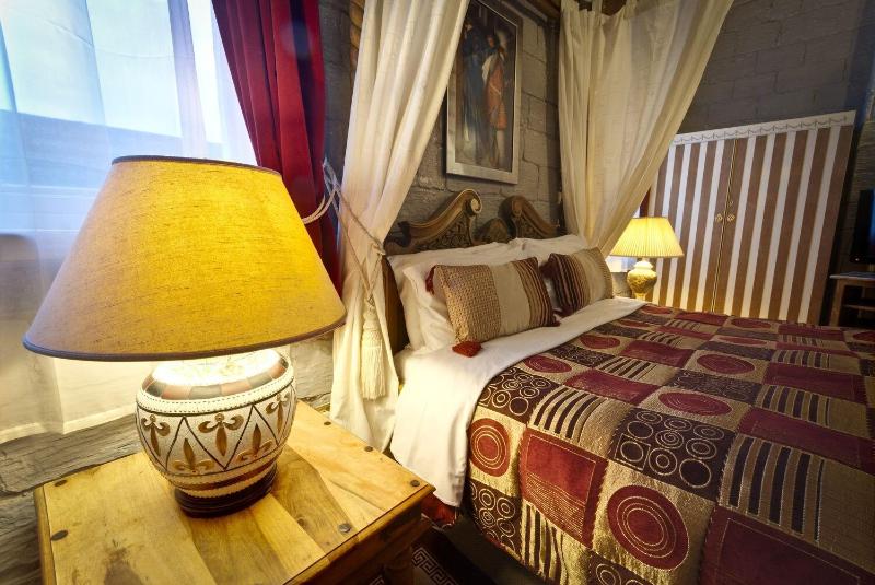 The Dukes Folly Hotel - Oda