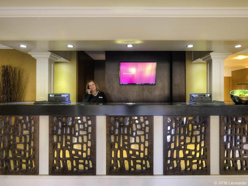 Mercure Milton Keynes Hotel - Lobi
