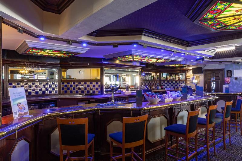 The Caledonian Tower Hotel - Bar