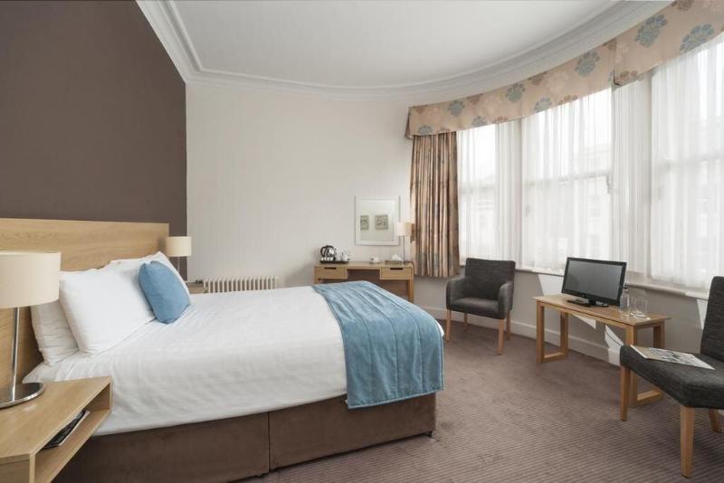 The Caledonian Tower Hotel - Oda
