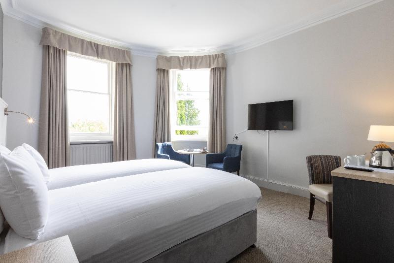 The Tarbet Hotel - Oda