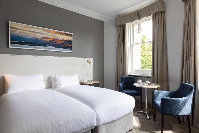 The Tarbet Hotel - Oda