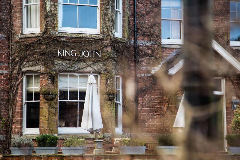 The King John Inn - Genel