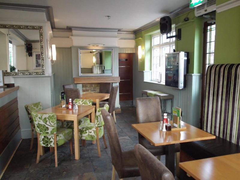The Stag Enfield - Bar