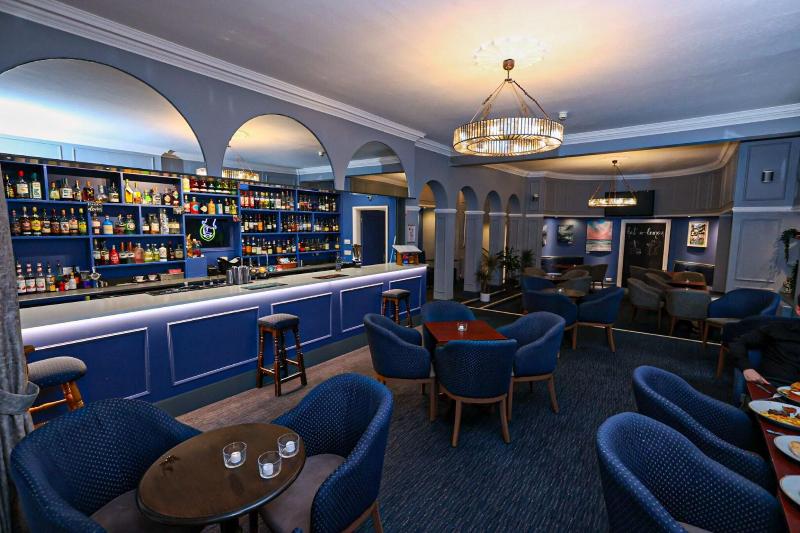 Manor Hotel - Bar