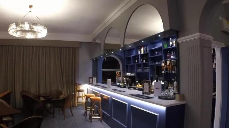 Manor Hotel - Bar