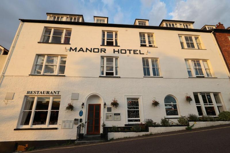 Manor Hotel - Genel