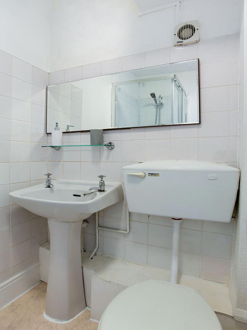 OYO Minerva Guesthouse - Oda