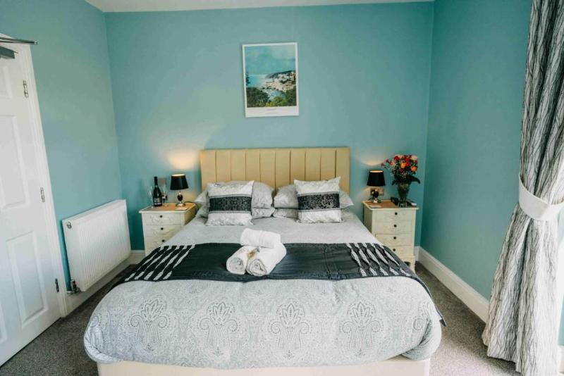 OYO Minerva Guesthouse - Oda