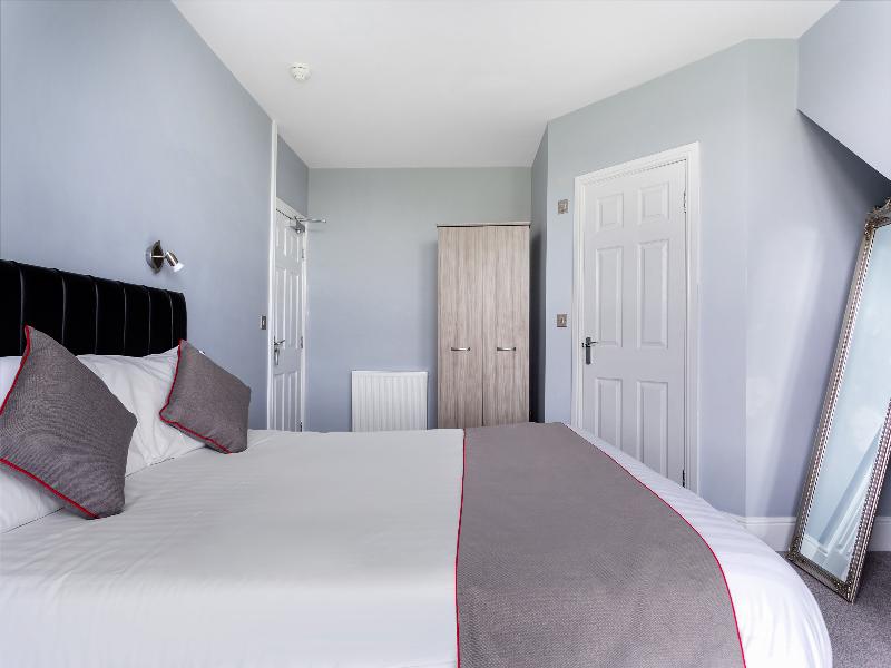 OYO Minerva Guesthouse - Oda