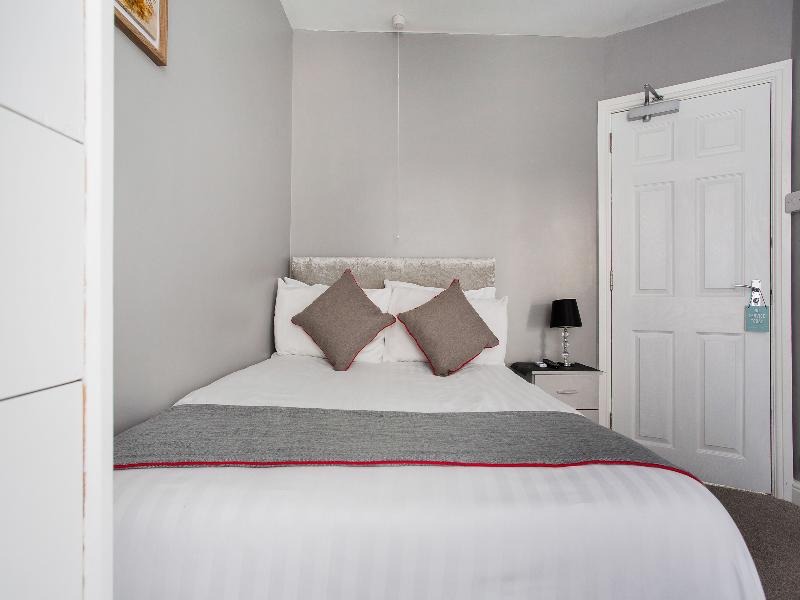 OYO Minerva Guesthouse - Oda