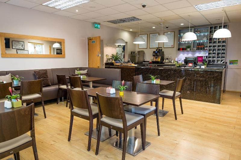 Courtyard Hotel - Restoran