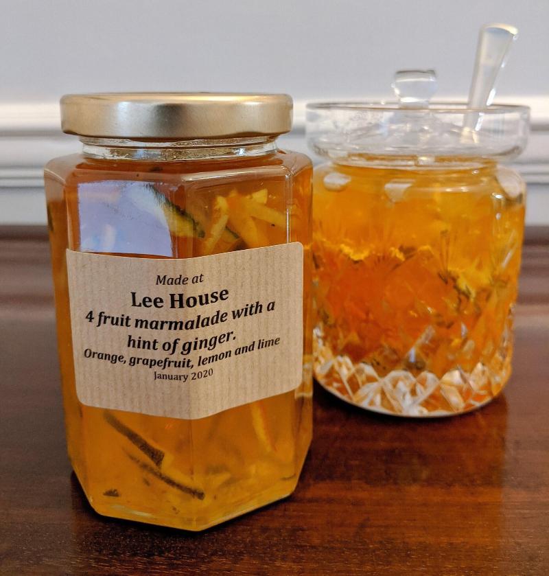 Lee House - Restoran