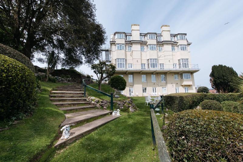 The Headland Hotel - Genel