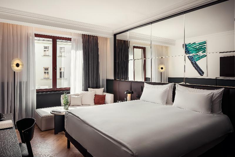 Almanac X Alcron Prague - Oda