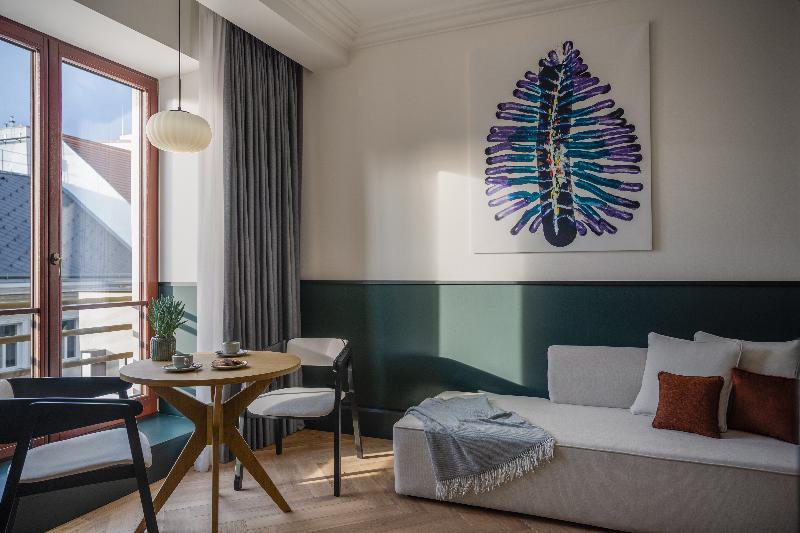 Almanac X Alcron Prague - Oda