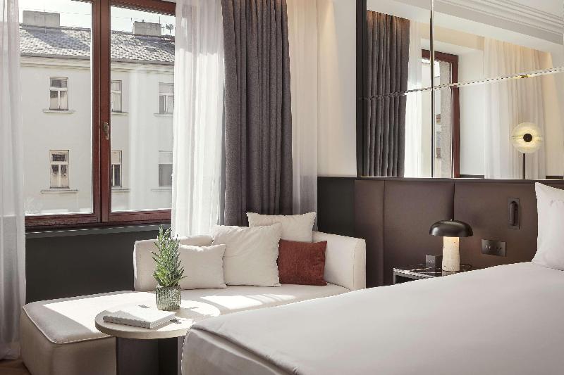 Almanac X Alcron Prague - Oda