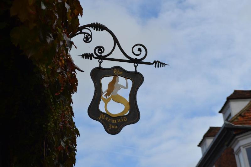 Mermaid Inn - Genel
