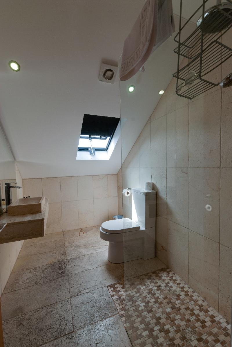 Base Serviced Apartments - Sir Thomas Street - Oda