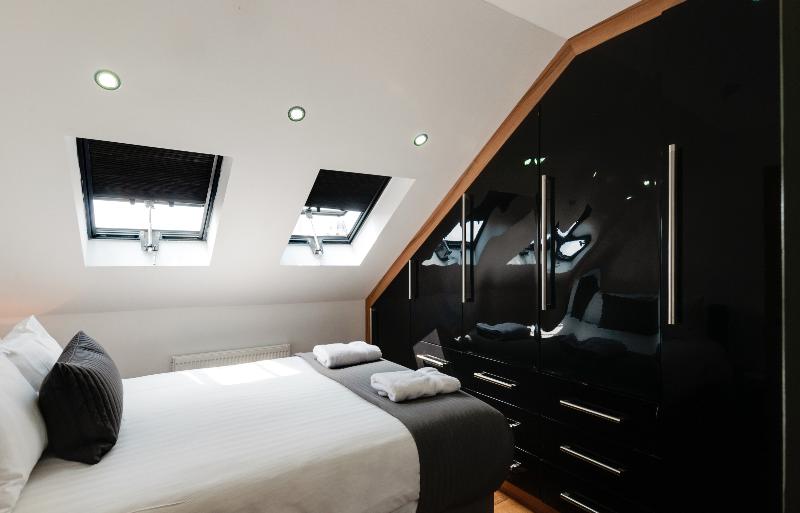 Base Serviced Apartments - Sir Thomas Street - Oda
