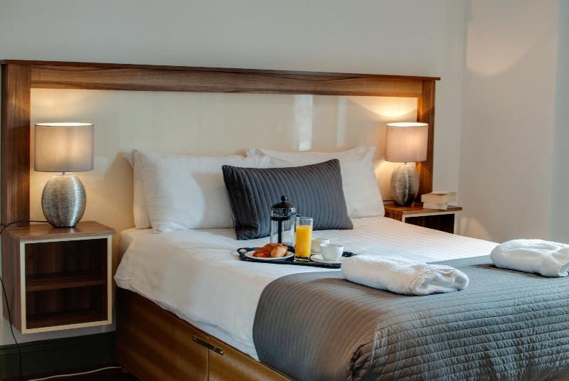 Base Serviced Apartments - Sir Thomas Street - Oda