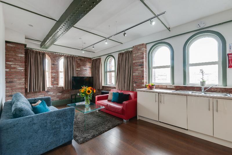 Base Serviced Apartments - Sir Thomas Street - Oda